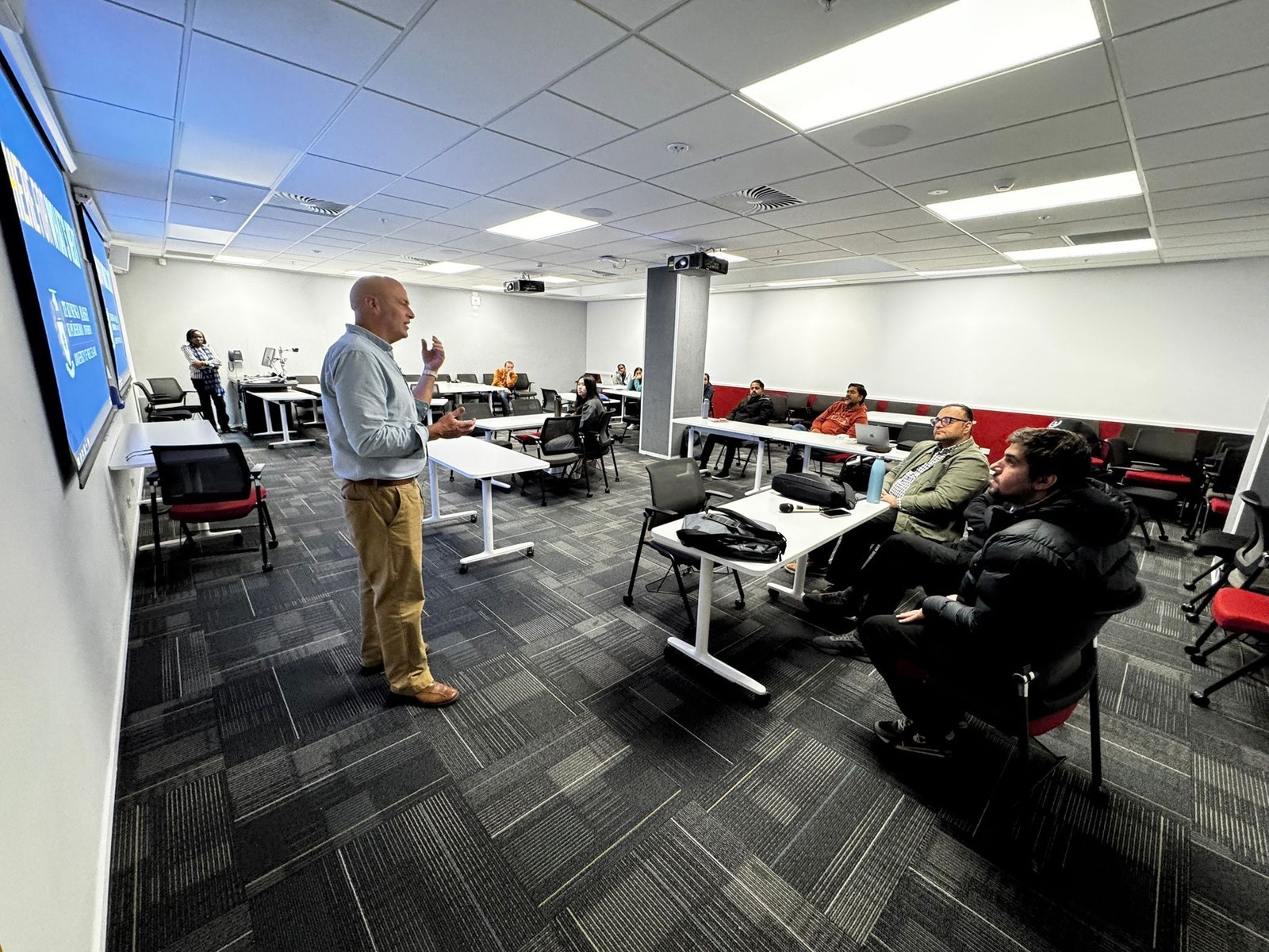 Murphy O'Neal presenting at Massey University